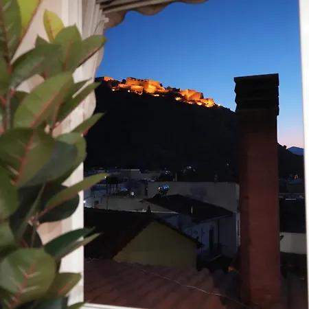 Vacation Home, Two Levels Of Comfort With Beautiful Large Private Terrace And Breathtaking Views Of The Palamidi Castle Fortress アパート ナフプリオ