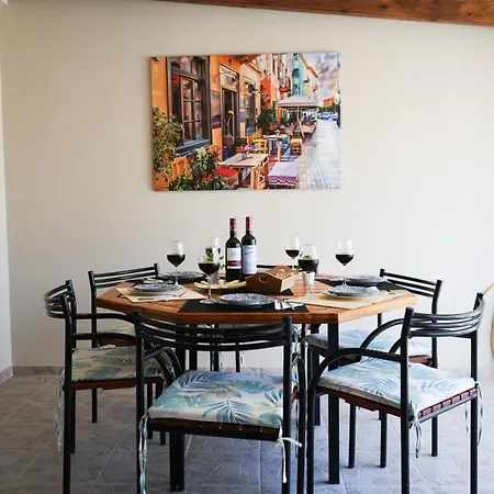 公寓 Vacation Home, Two Levels Of Comfort With Beautiful Large Private Terrace And Breathtaking Views Of The Palamidi Castle Fortress 纳夫普利翁