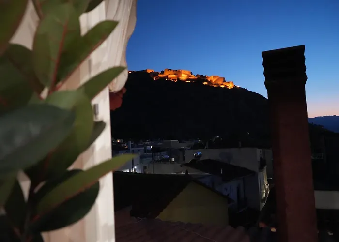 Vacation Home, Two Levels Of Comfort With Beautiful Large Private Terrace And Breathtaking Views Of The Palamidi Castle Fortress アパート ナフプリオ