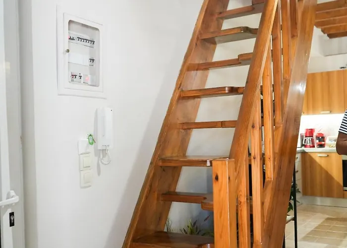 Apartamento Vacation Home, Two Levels Of Comfort With Beautiful Large Private Terrace And Breathtaking Views Of The Palamidi Castle Fortress Náuplia