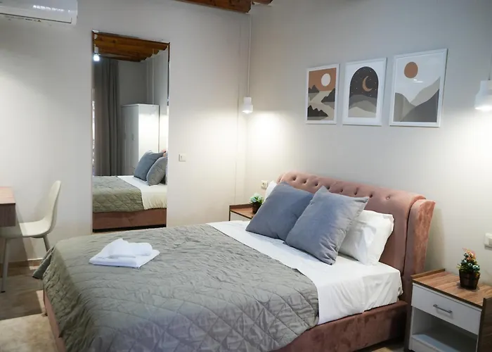 アパート Vacation Home, Two Levels Of Comfort With Beautiful Large Private Terrace And Breathtaking Views Of The Palamidi Castle Fortress
