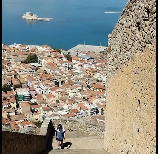 Vacation Home, Two Levels Of Comfort With Beautiful Large Private Terrace And Breathtaking Views Of The Palamidi Castle Fortress Apartman Návplio