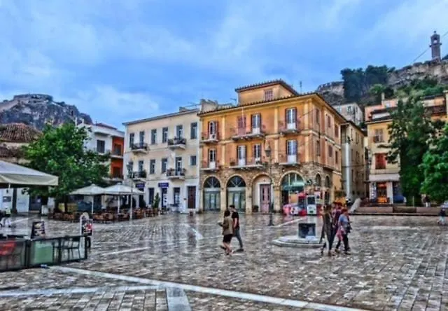 Apartamento Vacation Home, Two Levels Of Comfort With Beautiful Large Private Terrace And Breathtaking Views Of The Palamidi Castle Fortress