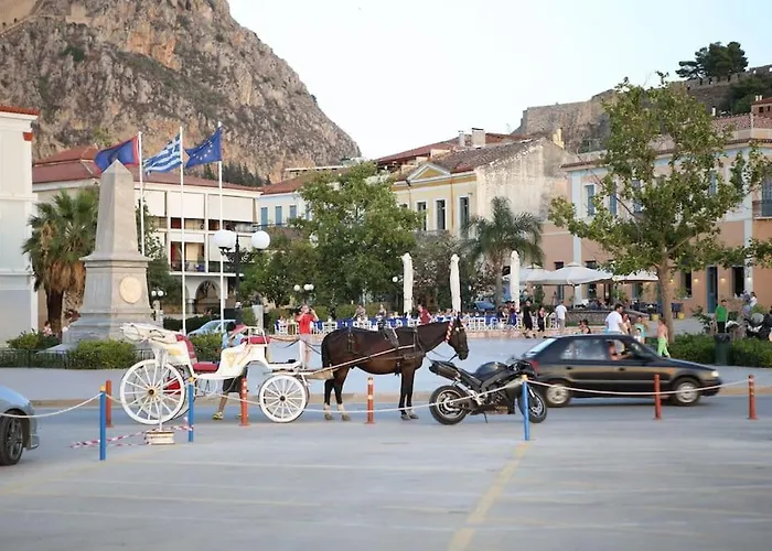 Vacation Home, Two Levels Of Comfort With Beautiful Large Private Terrace And Breathtaking Views Of The Palamidi Castle Fortress Apartman *
