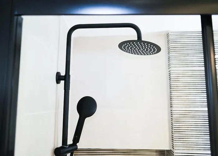 Apartamento Vacation Home, Two Levels Of Comfort With Beautiful Large Private Terrace And Breathtaking Views Of The Palamidi Castle Fortress *