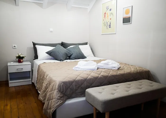 Vacation Home, Two Levels Of Comfort With Beautiful Large Private Terrace And Breathtaking Views Of The Palamidi Castle Fortress Apartamento *