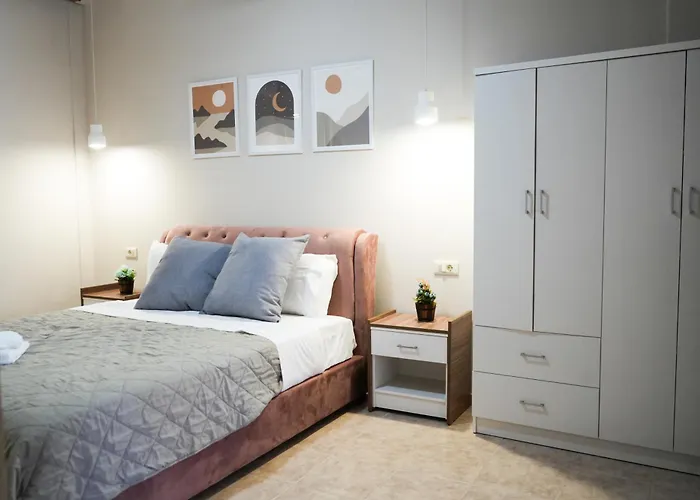 Vacation Home, Two Levels Of Comfort With Beautiful Large Private Terrace And Breathtaking Views Of The Palamidi Castle Fortress * Návplio